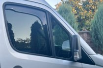 Volkswagen Crafter 2006-2016 Deflektory szyb wsuwane (2 szt, HIC) zdjęcia 19