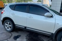 Nissan Qashqai 2007-2010 Deflektory Okien (4 szt, HIC) zdjęcia 3