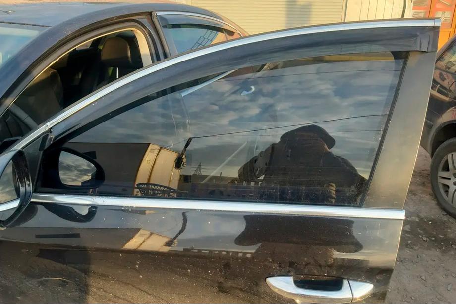 Volkswagen Passat B6 2006-2012 Deflektory szyb z listwą chromowaną SW (4 szt, HIC) Zdjęcia 2