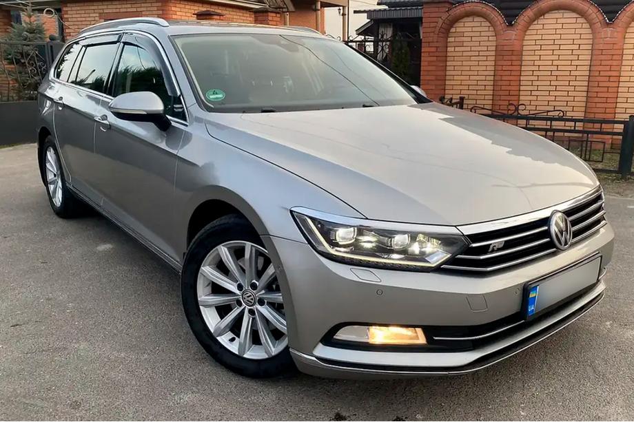 Volkswagen Passat B8 2015-2023 Deflektory szyb z listwą chromowaną Variant (4 szt, HIC) Image