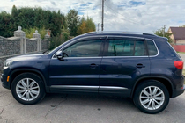 Volkswagen Tiguan 2007-2016 Deflektory szyb z listwą chromowaną (4 szt, HIC) zdjęcia 2