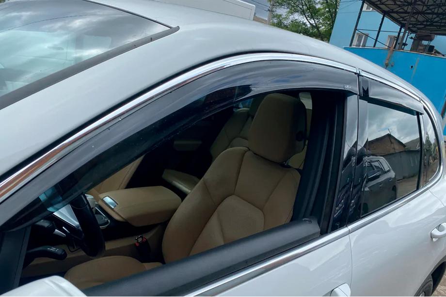 Volkswagen Touareg 2010-2018 Deflektory szyb z listwą chromowaną (4 szt, HIC) Zdjęcia 9