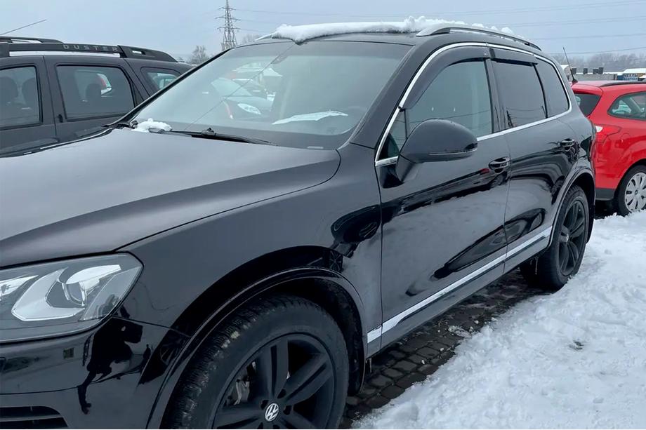 Volkswagen Touareg 2010-2018 Deflektory szyb z listwą chromowaną (4 szt, HIC) Zdjęcia 1
