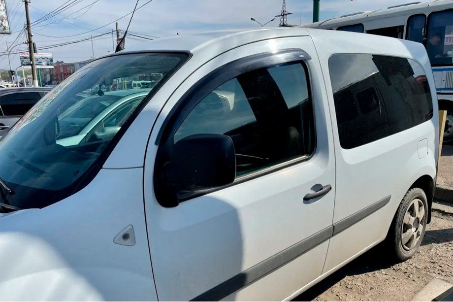 Mercedes Citan 2013-2021 Deflektory Okien (2 szt, HIC) Zdjęcia 1