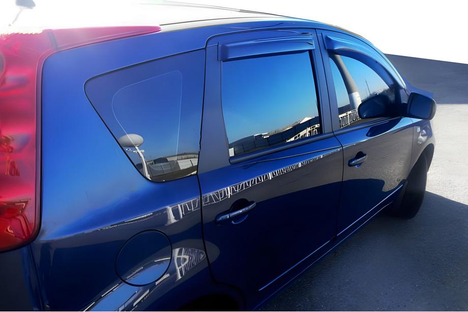 Nissan Note 2004-2012 Deflektory Okien (4 szt, HIC) Image