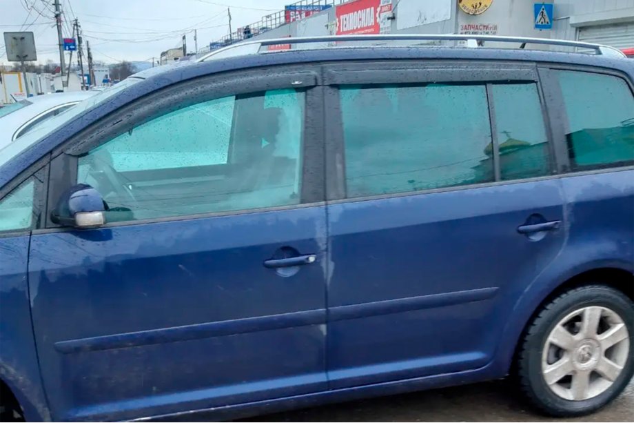 Volkswagen Touran 2003-2010 Deflektory Okien (4 szt, HIC) Zdjęcia 18