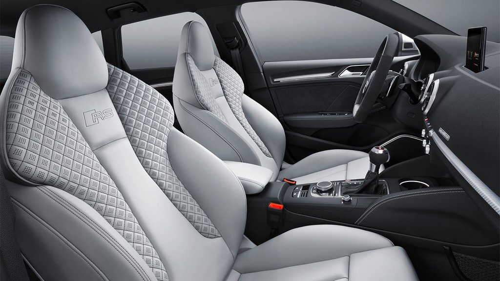 Sportowy pięciodrzwiowy hatchback Audi RS3 Sportback