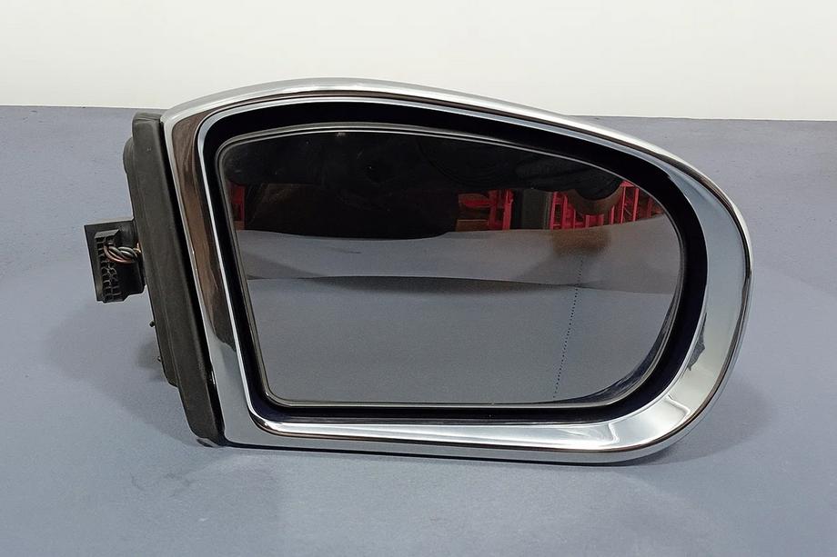 Mercedes C-class W203 2000-2007 Chromowane Nakładki na Lusterka (2 szt., plastik) Zdjęcia 1