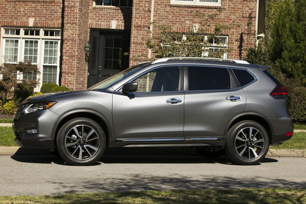 Druga generacja crossovera Nissan Rogue