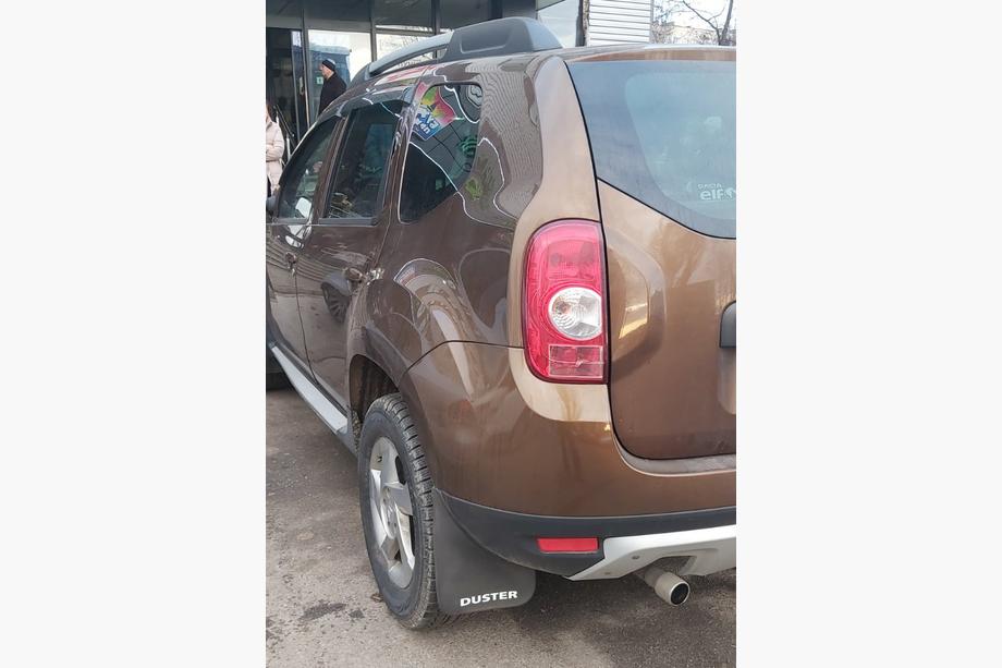 Renault Duster 2008–2017 Chlapacze tylne Premium (2 szt.) Zdjęcia 4