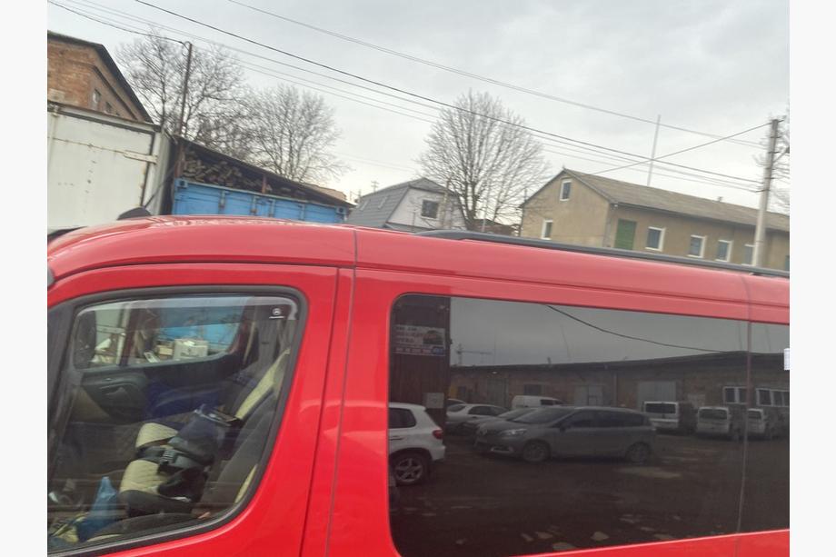 Mercedes Sprinter W906 2006–2018 Relingi Dachowe DD 265 cm, Czarny Mat, Noga Żeliwna Zdjęcia 5