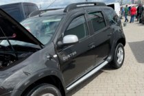 Dacia Duster 2008-2018 Deflektory Okien (4 szt, HIC) zdjęcia 2