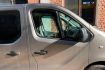 Opel Vivaro 2015-2019 Deflektory szyb wsuwane (2 szt, HIC) zdjęcia 3