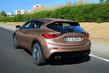 Premiowy hatchback Infiniti Q30 zdjęcia 3