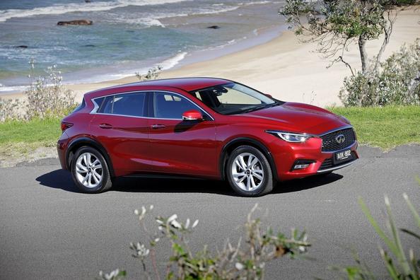 Premiowy hatchback Infiniti Q30