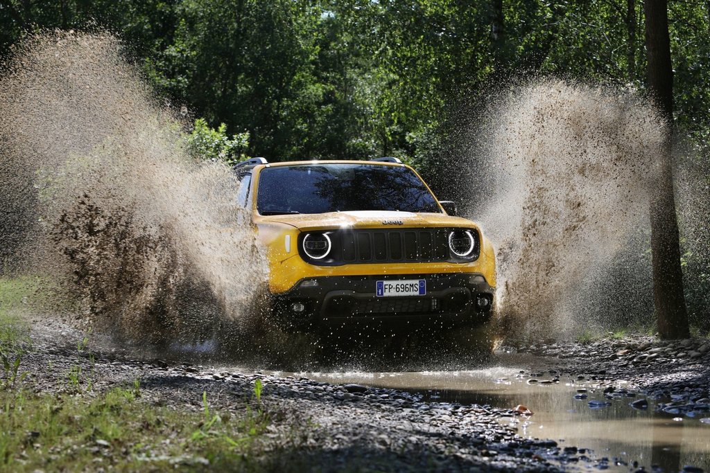 Odświeżony suv Jeep Renegade