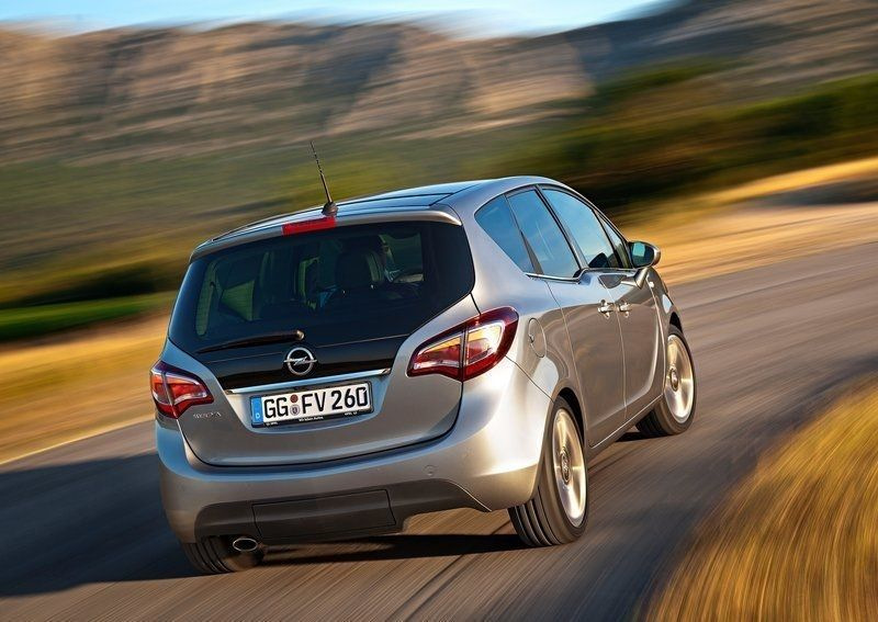 Przegląd kompaktowego minivana Opel Meriva B