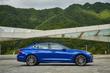 Pierwsza generacja sedana Genesis G70 zdjęcia 6