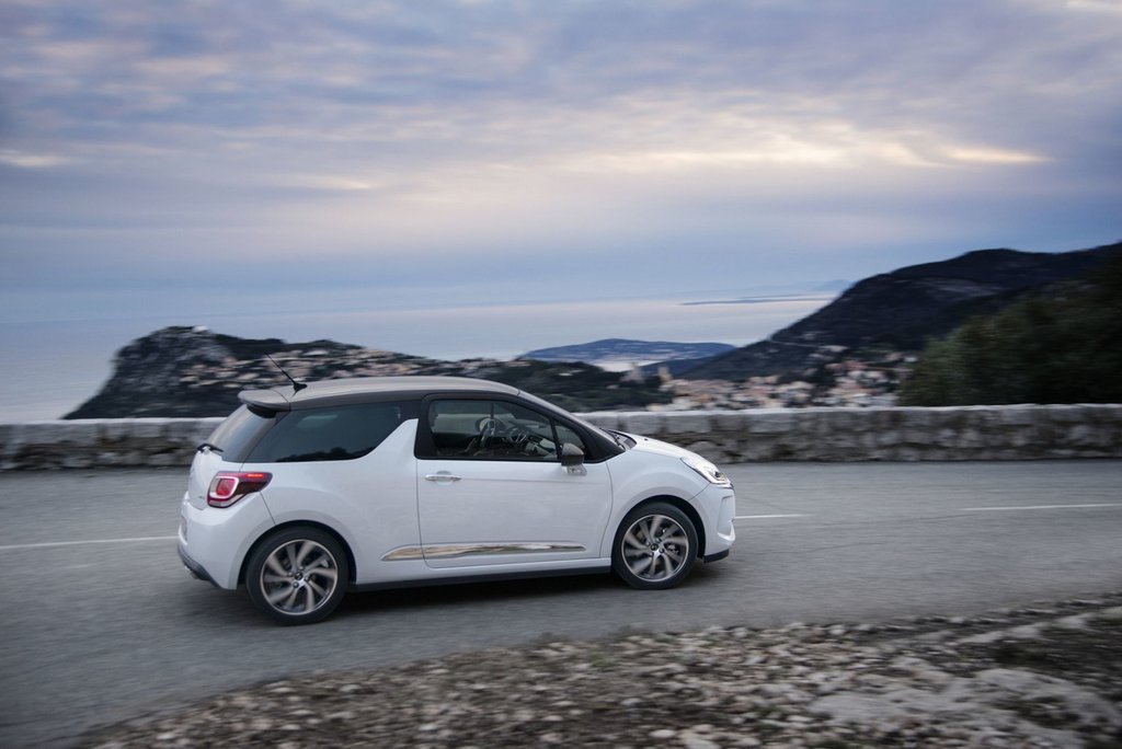 Trzydrzwiowy kompaktowy hatchback Citroen DS3