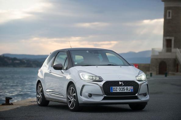 Trzydrzwiowy kompaktowy hatchback Citroen DS3
