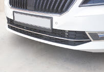 Skoda Superb 2015-2024 Nakładki na przedni zderzak OmsaLine (3 szt., stal nierdzewna) zdjęcia 1
