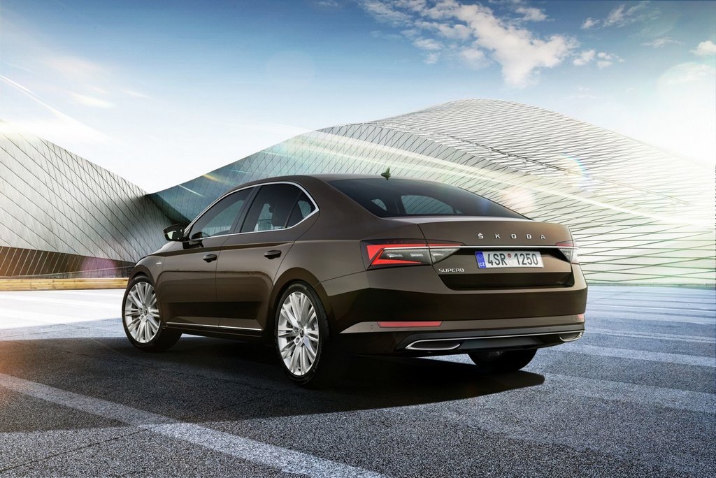 Recenzja zaktualizowanego liftbacka Skoda Superb 2019