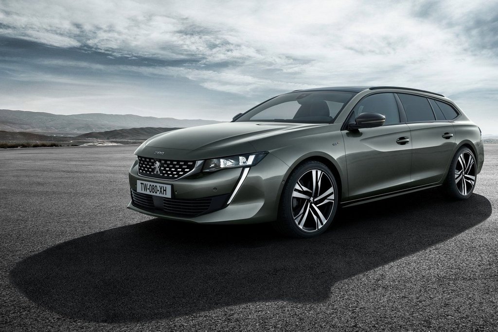 Przegląd drugiej generacji kombi Peugeot 508 SW