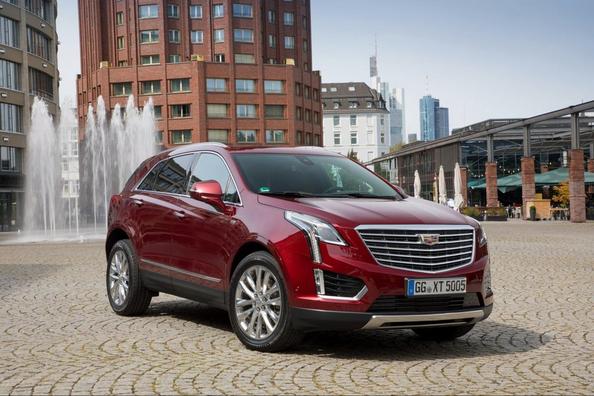 Średniej wielkości luksusowej zwrotnica Cadillac XT5
