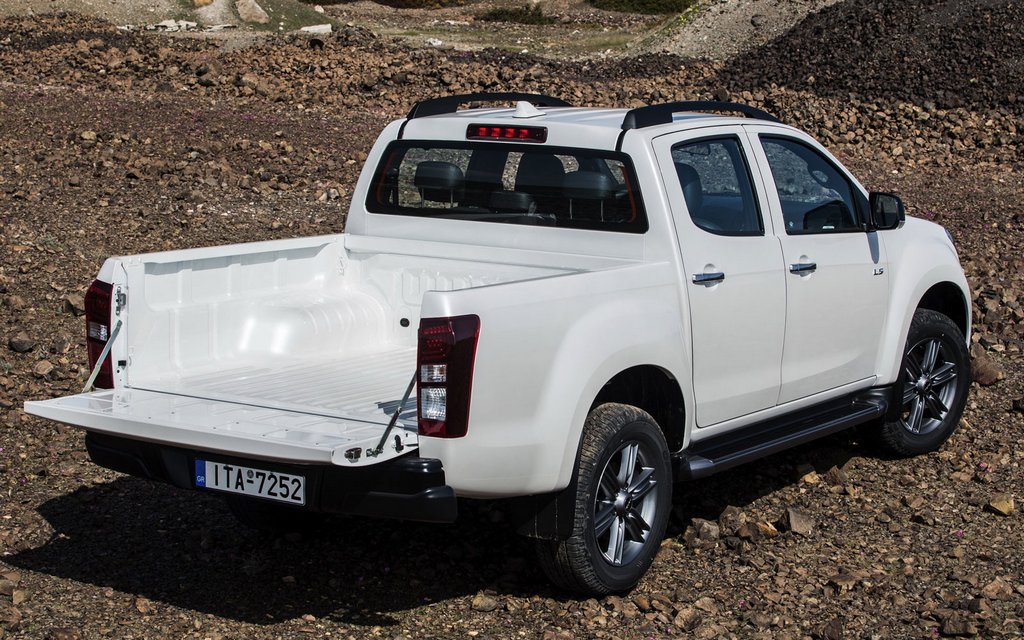 Recenzja przetwornika Isuzu D-Max średniej wielkości