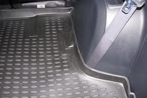 Citroen C-Crosser 2007-2013 (2007↗) Gumowa mata do bagaznika (Novline) SUV zdjęcia 2