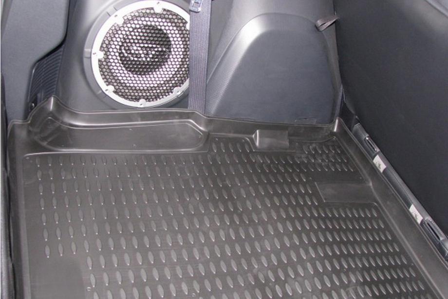 Citroen C-Crosser 2007-2013 Mata bagażnika gumowa (Novline) z subwooferem do crossovera (2007↗) Zdjęcia 2