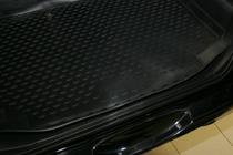 Daihatsu Terios 2006-2017 Mata bagażnika (Novline) wprowadzenie zdjęcia 4