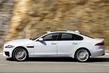 Druga generacja nagrody sedan Jaguar XF zdjęcia 2