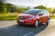 Przegląd kompaktowego minivana Opel Zafira zdjęcia 10