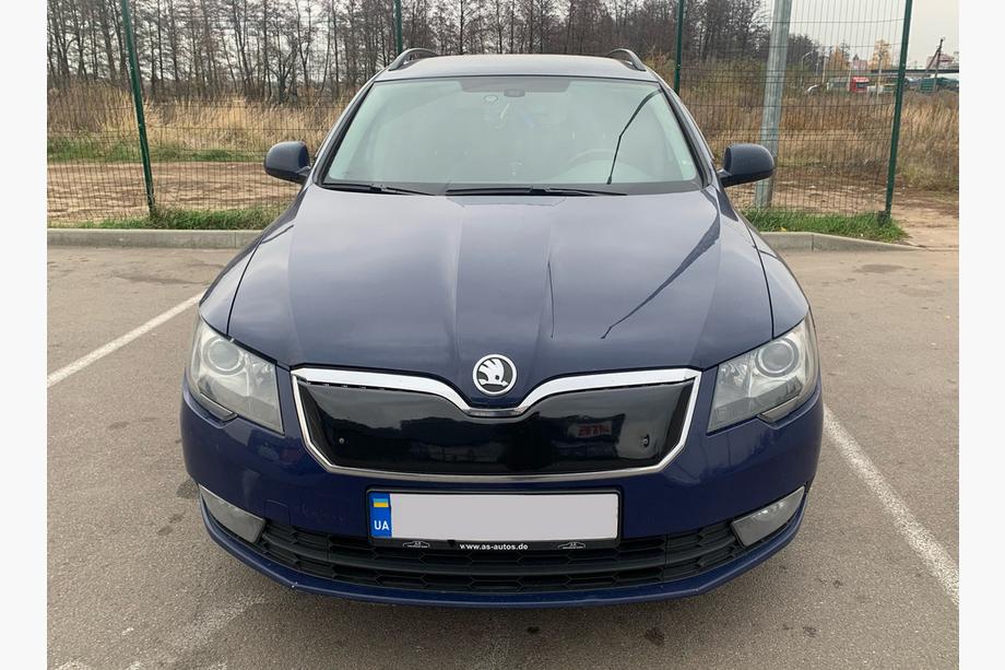 Skoda Superb 2009-2015 Zimowa osłona grilla (Górna, 2013-2015) Matowy Image