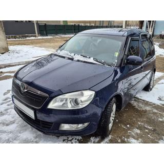 Zimowa osłona na grill (2010+, górna) Skoda Roomster 2006-2015 zdjęcia 4