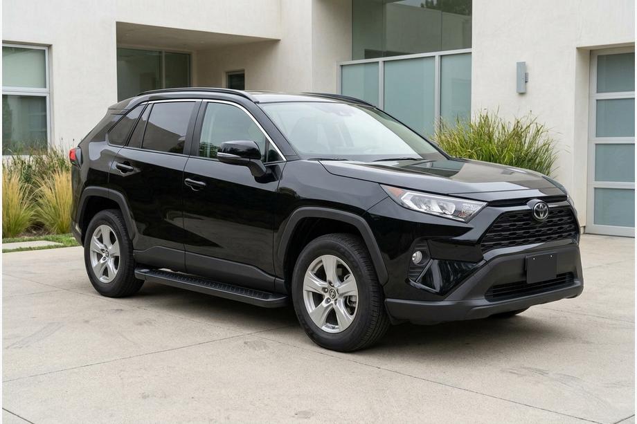 Toyota Rav 4 2019–2025 Progi Boczné Allmond Black (2 szt., Aluminium) Image