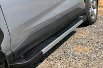 Toyota Rav 4 2019–2025 Progi Boczné RedLine V1 (2 szt., Aluminium) zdjęcia 2