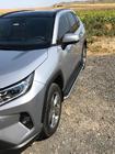 Toyota Rav 4 2019–2025 Progi Boczne Maydos V2 (2 szt., Aluminium z Nierdzewką) zdjęcia 4