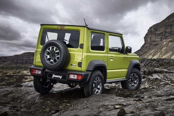 Przegląd kompaktowego suv-a Suzuki Jimny czwartej generacji Zdjęcie 2