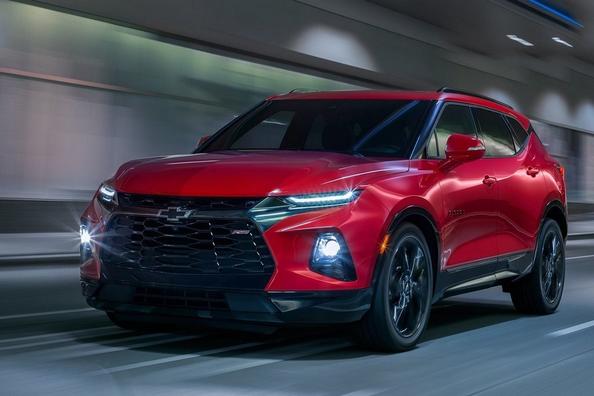 Recenzja średniej wielkości crossovera Chevrolet Blazer
