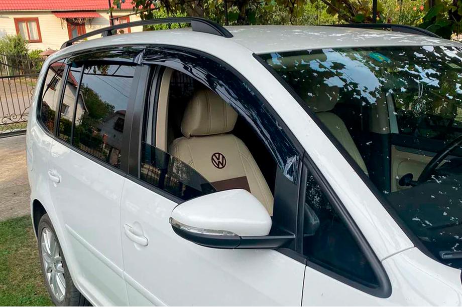 Volkswagen Touran 2015- Deflektory Okien (4 szt, HIC) Image