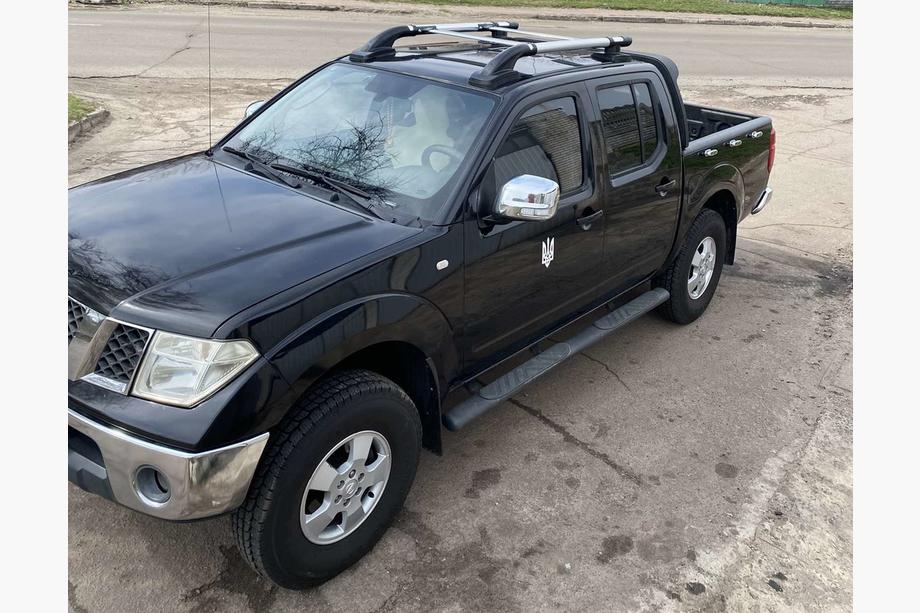 Nissan Navara 2006-2015 Relingi dachowe z belkami poprzecznymi (2 szt, Chrom) Image