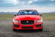 Przegląd nagrody sedan Jaguar XE zdjęcia 2