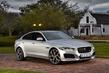 Przegląd nagrody sedan Jaguar XE zdjęcia 11