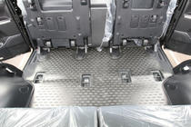 Toyota Land Cruiser 200 2007-2021 Gumowe dywaniki do wnętrza (Novline, 2012-2015) zdjęcia 3