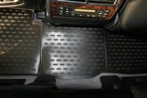Toyota Land Cruiser 200 2007-2021 Gumowe dywaniki do wnętrza (Novline, 2012-2015) zdjęcia 2