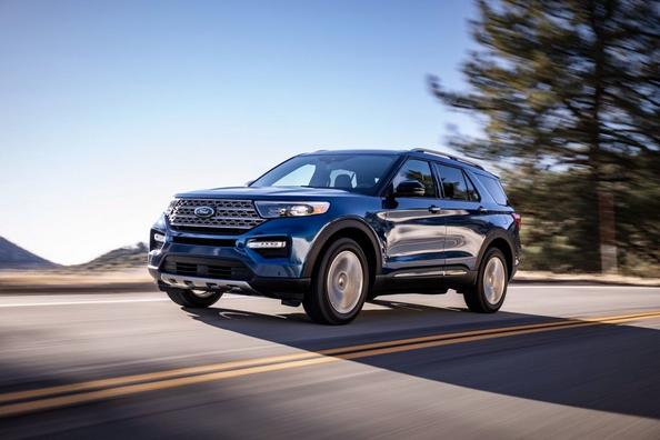 Pełnowymiarowy suv Ford Explorer 2020 roku modelowego