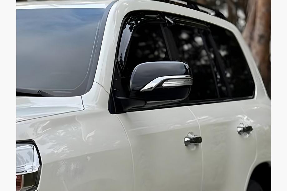 Toyota Land Cruiser 200 2007-2021 Nakładki Lusterek (z Kierunkowskazem, Styl 2016) Czarny Image