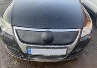 Volkswagen Passat B6 2006-2012 Zimowa osłona na grill (górna) zdjęcia 2
